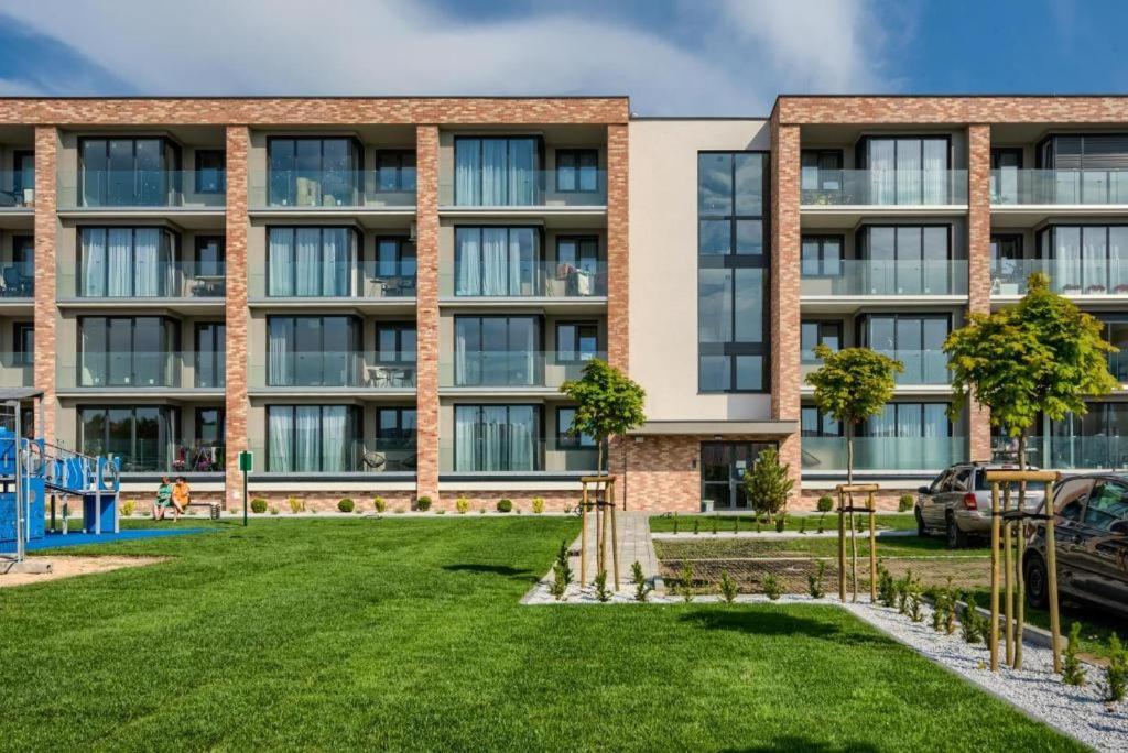 Apartamenty Bursztynowe W Kolobrzegu Sun&Relax Exteriör bild